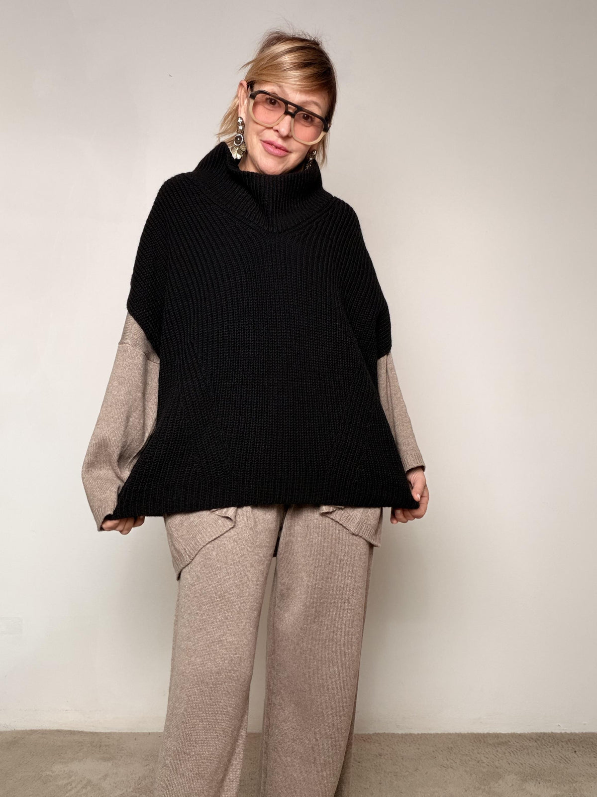 SUSY STAR - GILET MAXI A MAGLIA NERO 3547/ NERO SUSY STAR 