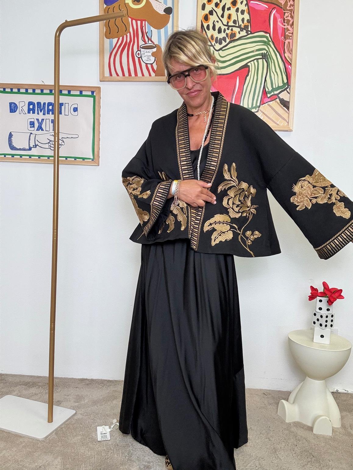 FEMALE - Kimono corto ricamato  boho chic con un tocco teatrale NERO ZG52105/ NERO FEMALE 