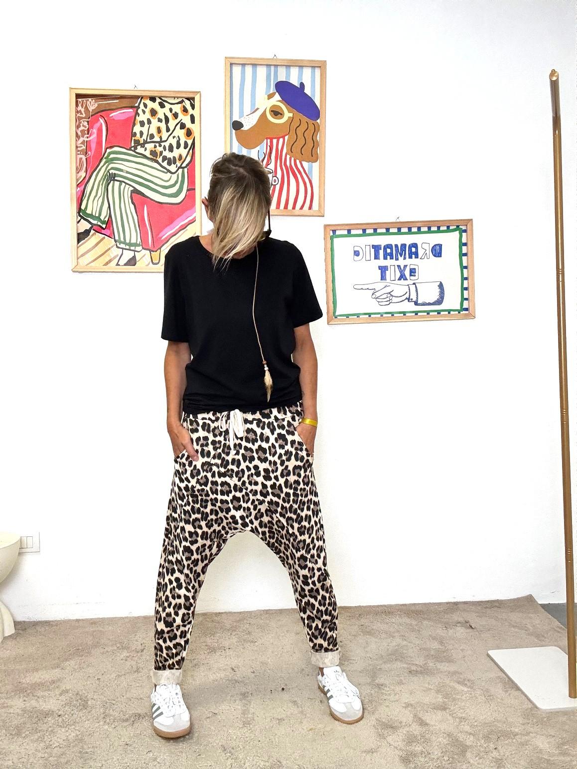 FEMALE - Pantaloni leopardati con cavallo basso  stile grintoso e comfort assoluto A0053/ ANIMALIER FEMALE 