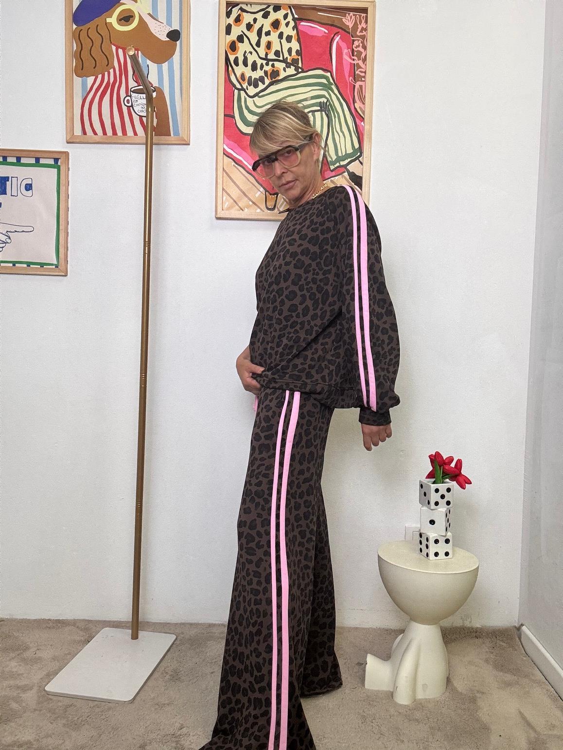 FEMALE - Felpa Pantera Pop  Animalier da divano o da passerella H2210/ MACUMOROSA FEMALE 