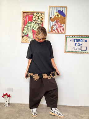 DEJA VU - T-shirt over con bordo crochet  Semplice ma con un twist handmade NERO A25DL413/ NERO DEJA VU 