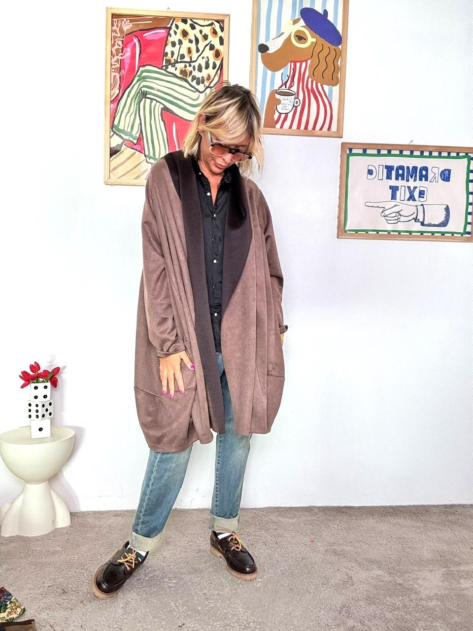 FEMALE - Giacca lunga marrone  Morbida, versatile e dallo stile casual chic 33195KQJP/ MORO FEMALE 