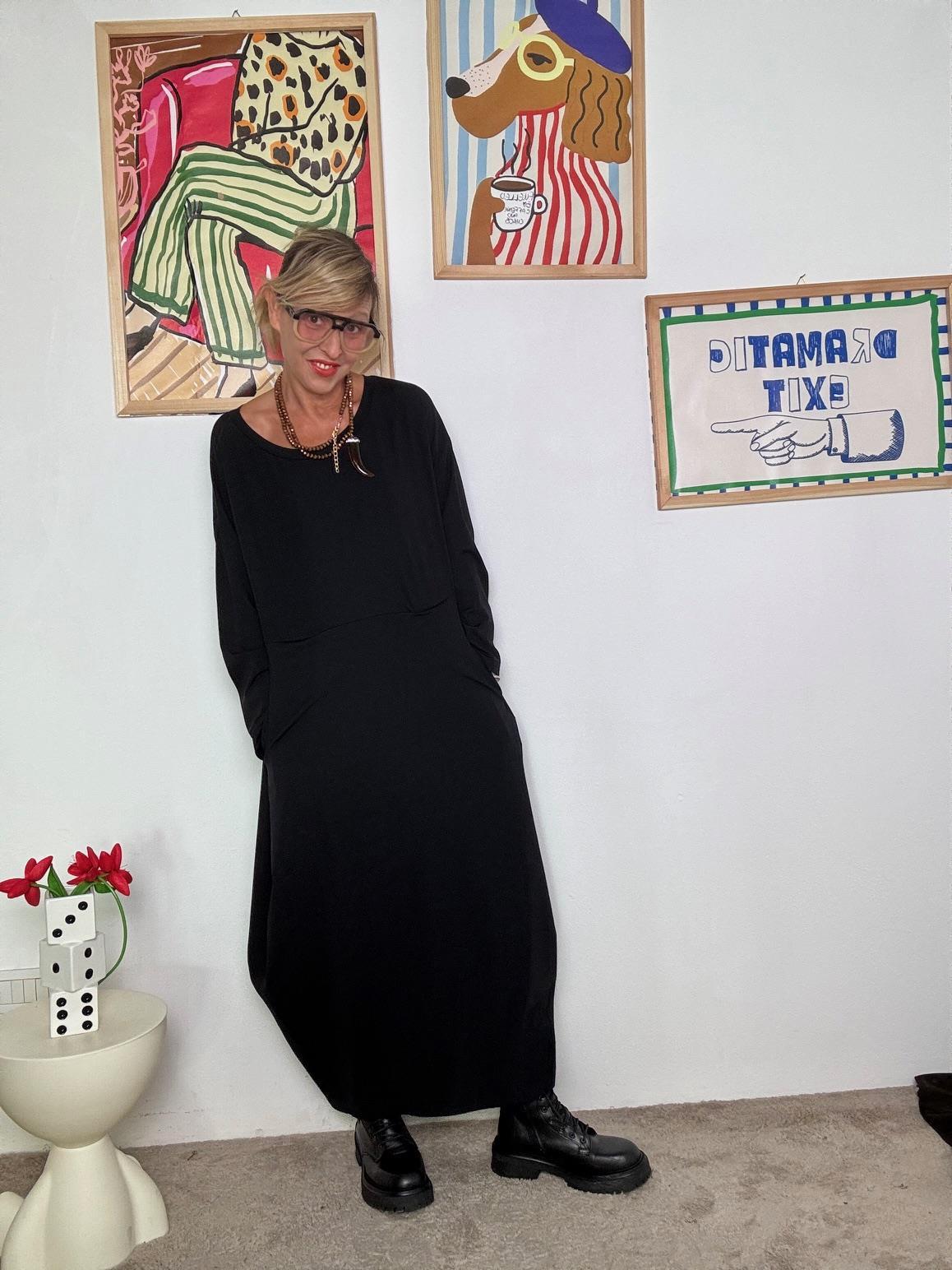 DEJA VU - Abito lungo in punto Milano  Comodo, elegante e dal carattere deciso NERO FL707/ NERO DEJA VU 