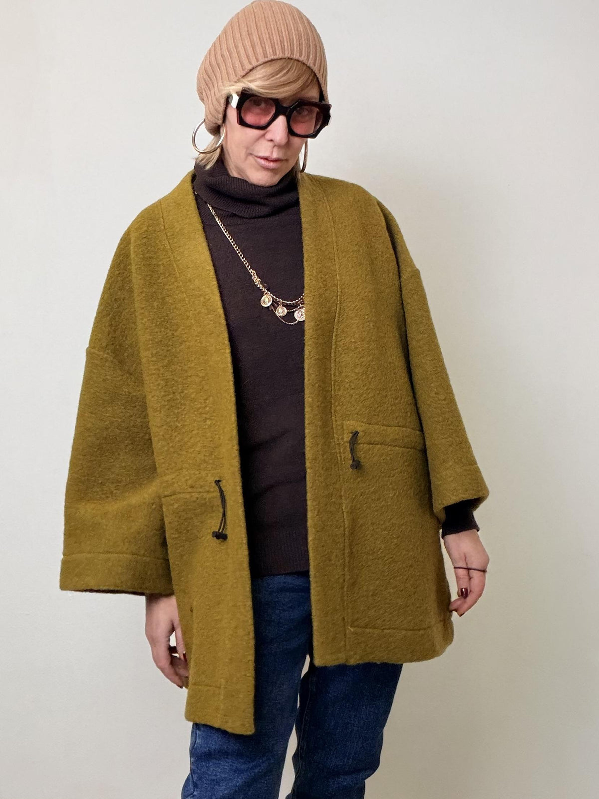 DEJA VU - Poncho donna stile kimono  Essenziale fuori, sorprendente dentro A25LU602/ CEDRO DEJA VU 