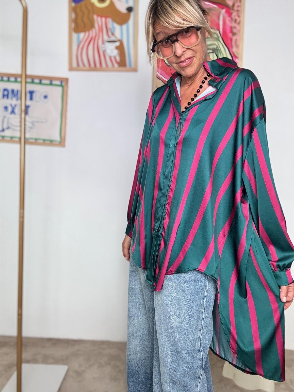 FEMALE - Camicia Oversize a Righe  Stile Urban con un Tocco Creativo BORDEAUX 19095YRZS-1/ BORDEAUX FEMALE 