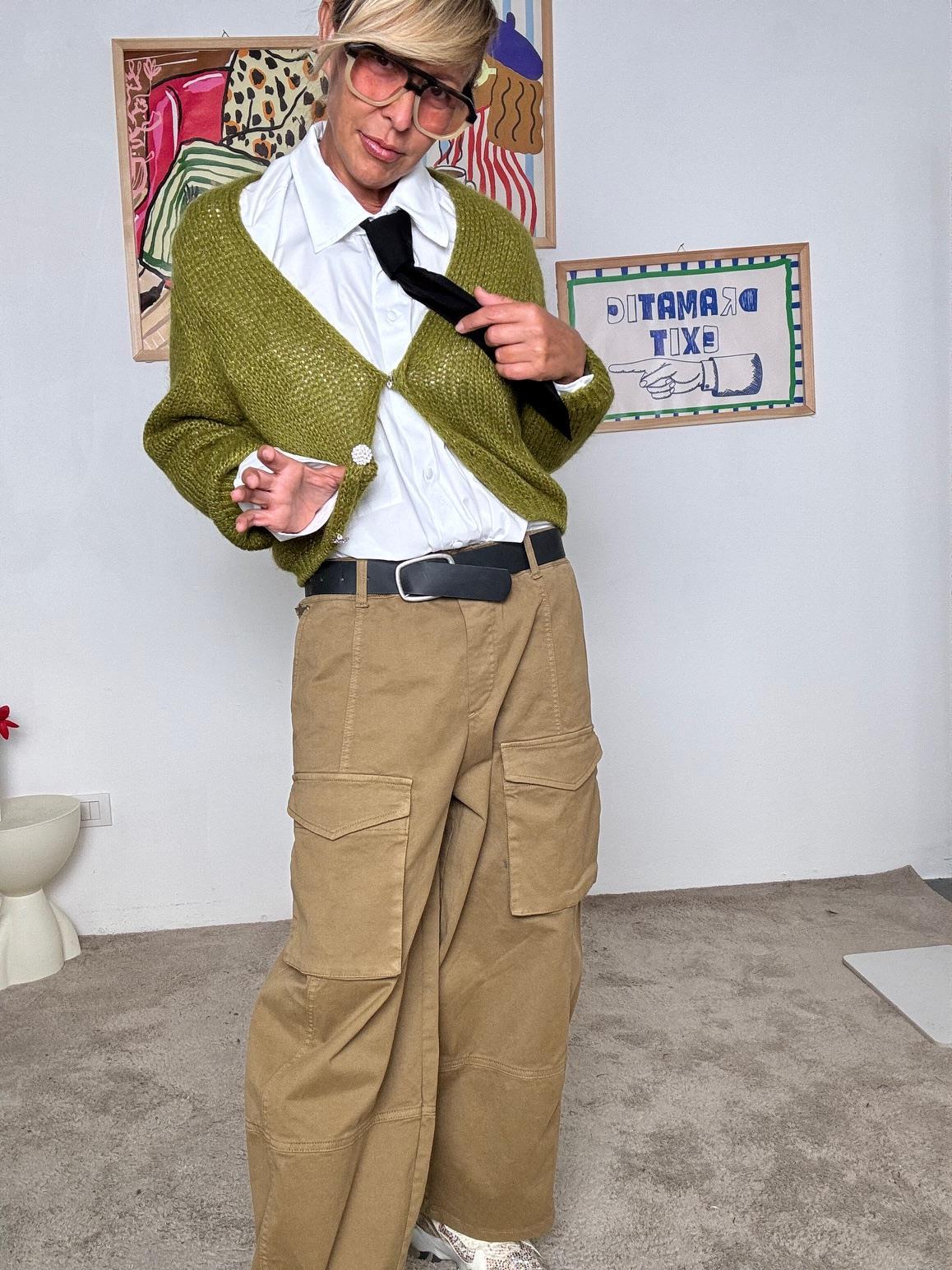 SOUVENIR - Cardigan Corto Unisex in Maglia Leggera con Bottone Gioiello OLIO B38D0049/ OLIO SOUVENIR 