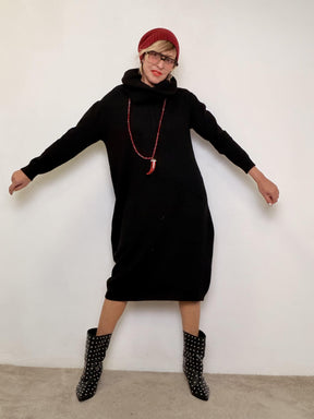 FEMALE - Abito Cocoon Cozy  Il vestito che coccola con tasche! 8088 / NERO FEMALE 