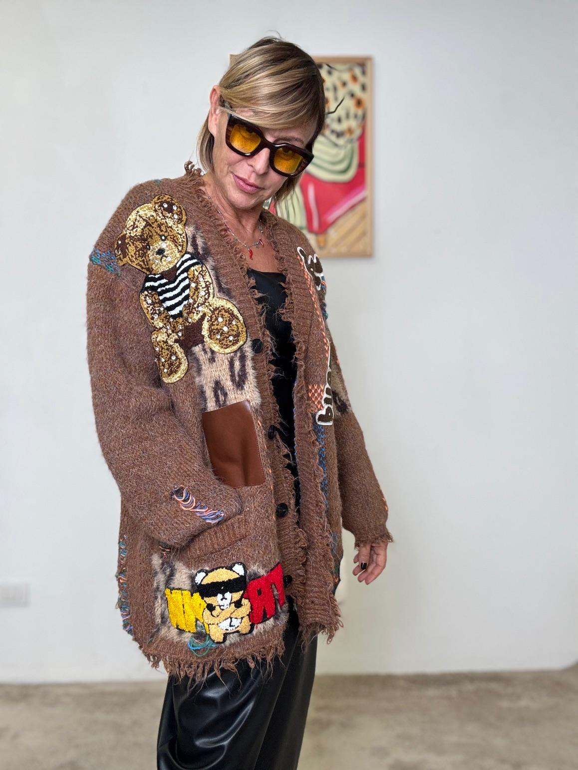 FEMALE - CCardigan morbido con applicazioni e dettagli ricamati ZM52183 CAMMELLO FEMALE 