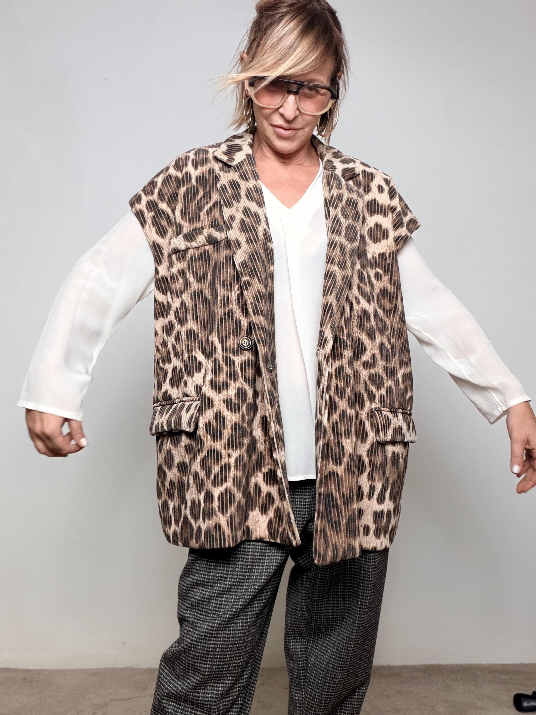 DEJA VU - Gilet Safari Chic  grintoso, morbido e super versatile A25AP803/ LEOPARD DEJA VU 