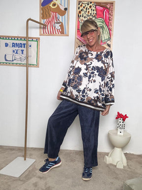 DEJA VU - Pantalone ampio in velluto   Comfort e stile in perfetto equilibrio blu A25LU206/ BLU DEJA VU 