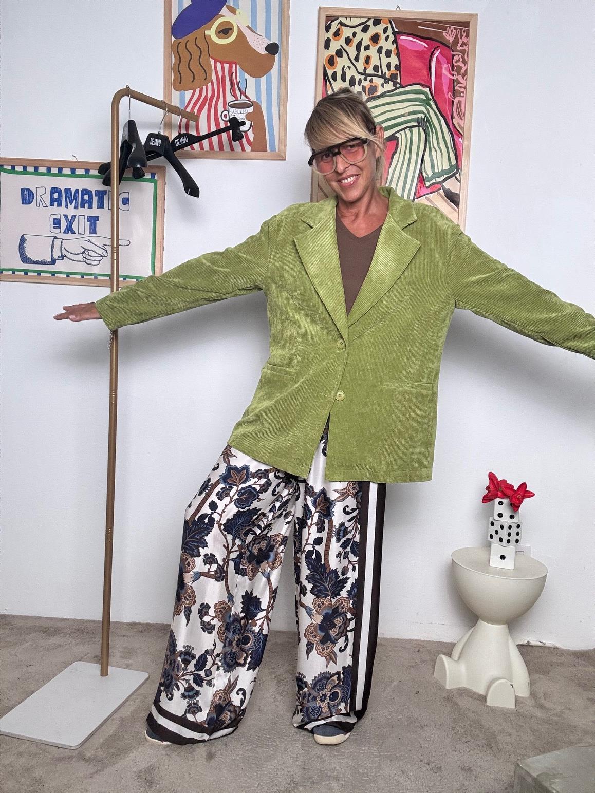 DEJA VU - Giacca in velluto a coste  Vintage vibes, spirito contemporaneo VERDE A25LU607/ OLIO DEJA VU 