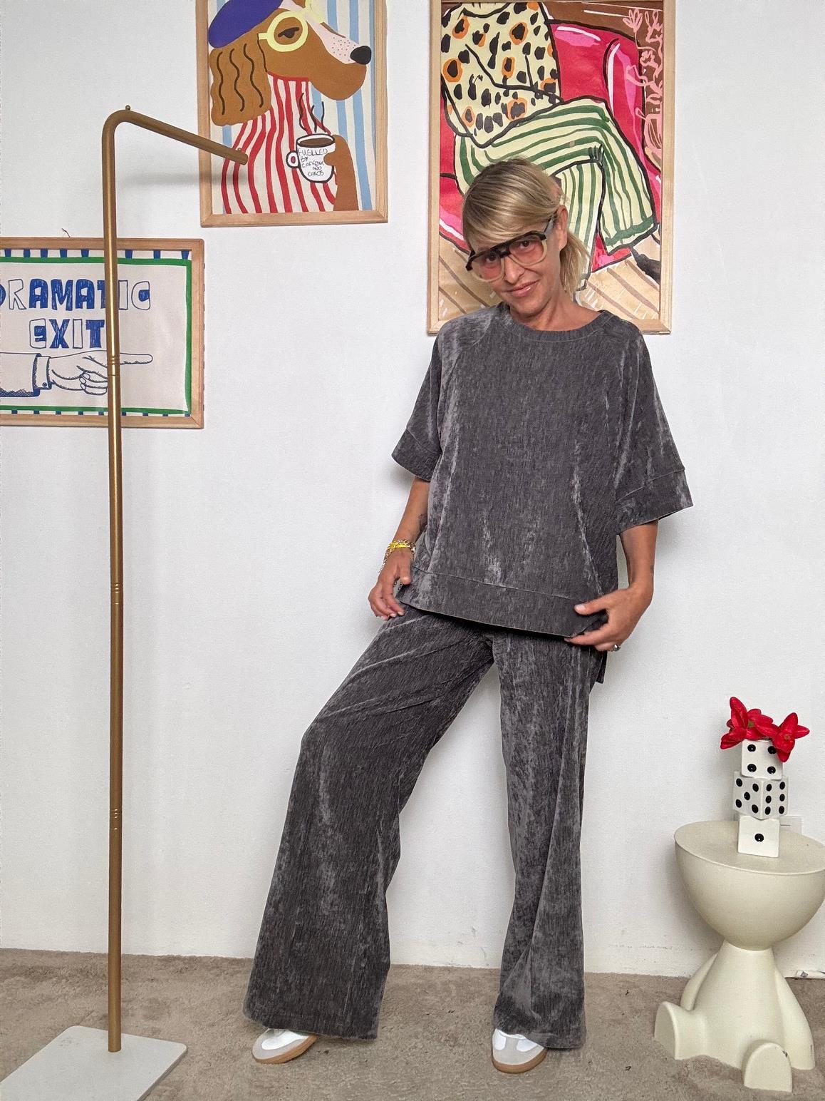 DEJA VU - Pantalone  ciniglia  Il tuo nuovo alleato comfy-glam GRIGIO A25LU211/ GRIGIO DEJA VU 