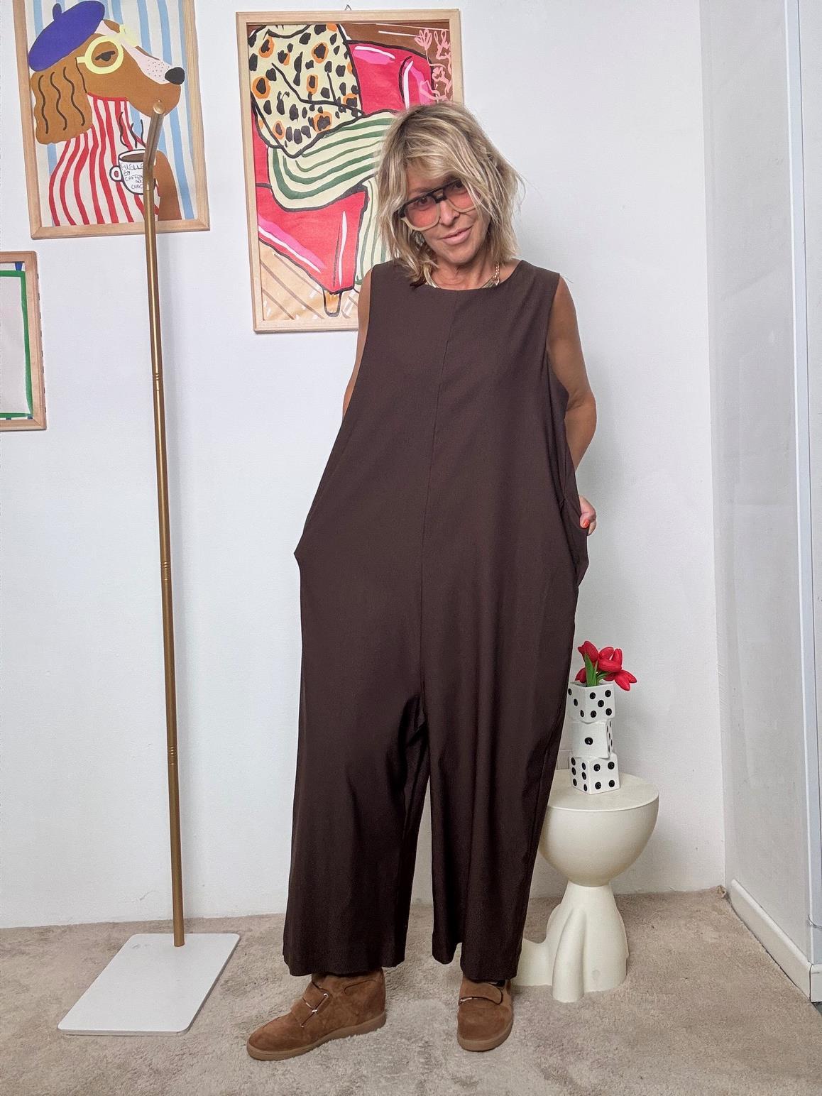 SUSY STAR - Tuta Ampia con Bretelle  Libertà, Comodità e Stile in un Solo Gesto MORO ST88081FIO/ MORO SUSY STAR 