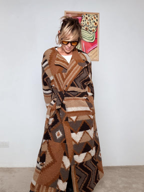 FEMALE - Cappotto Over Geometrico con Cintura A6974-H96/ FANTA CAMEL/MORO FEMALE 