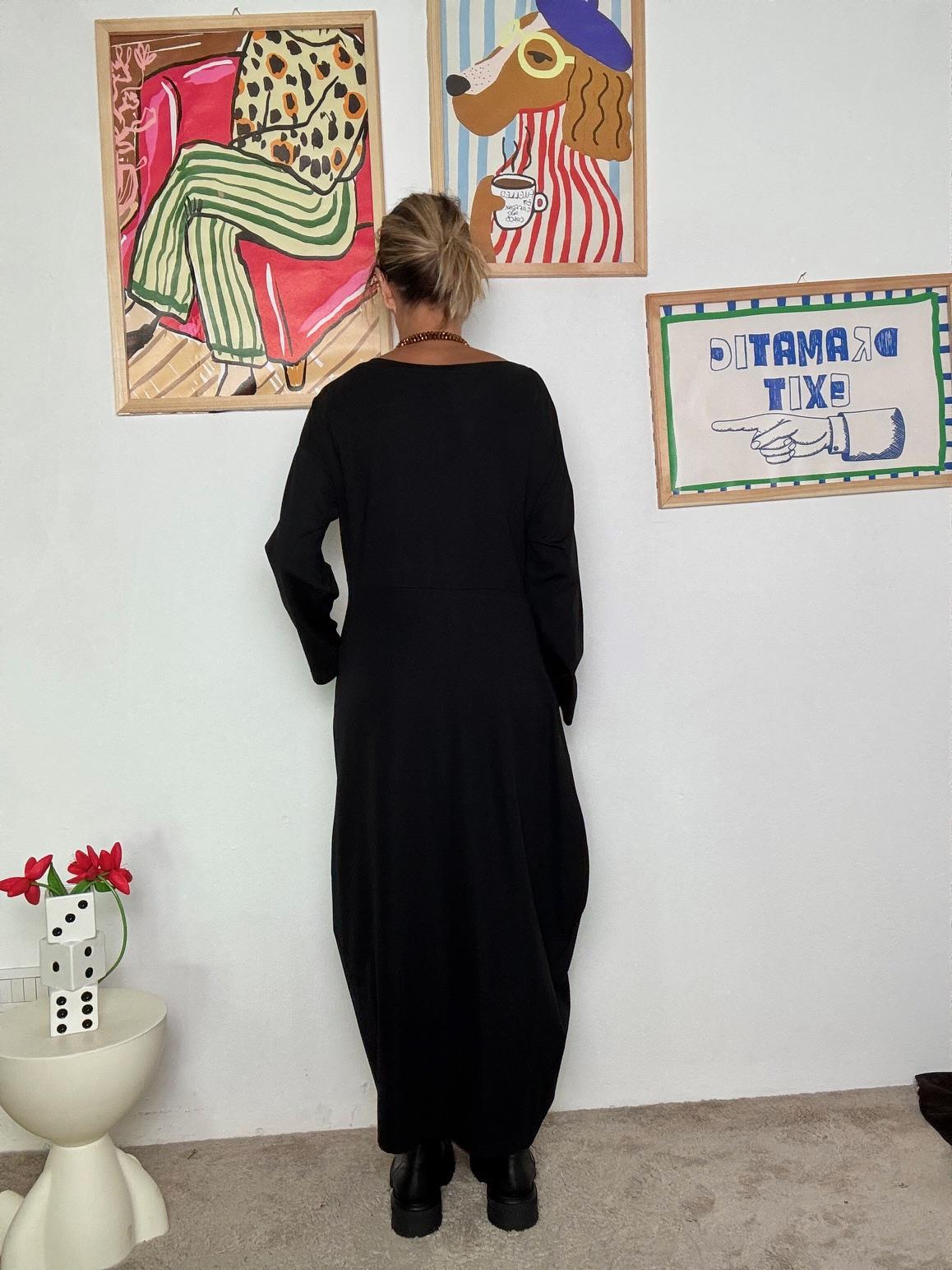 DEJA VU - Abito lungo in punto Milano  Comodo, elegante e dal carattere deciso NERO FL707/ NERO DEJA VU 