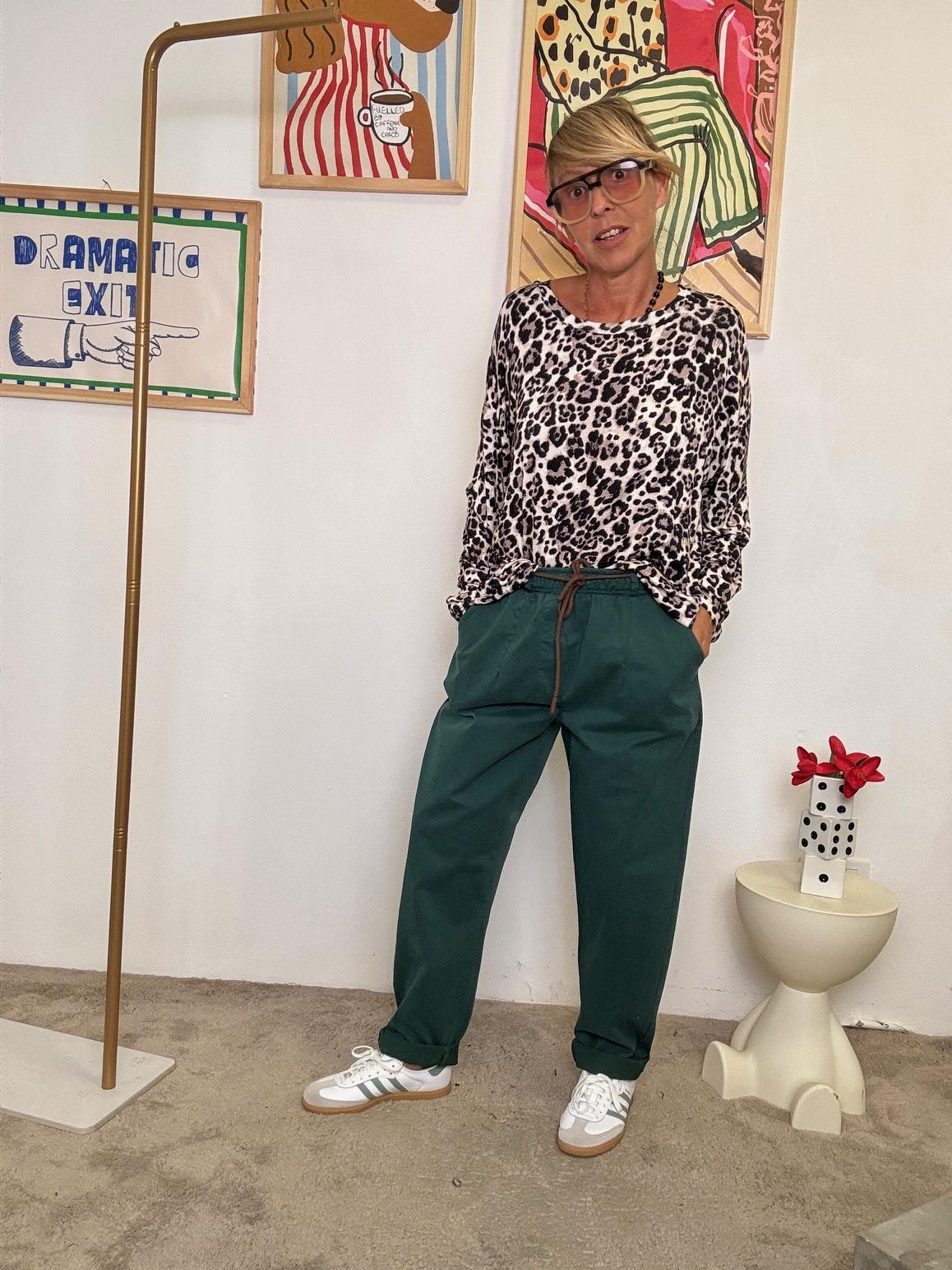 DEJA VU - Pantalone baggy in cotone  Relax, ma con stile VERDE A25RU203/ VERDE DEJA VU 