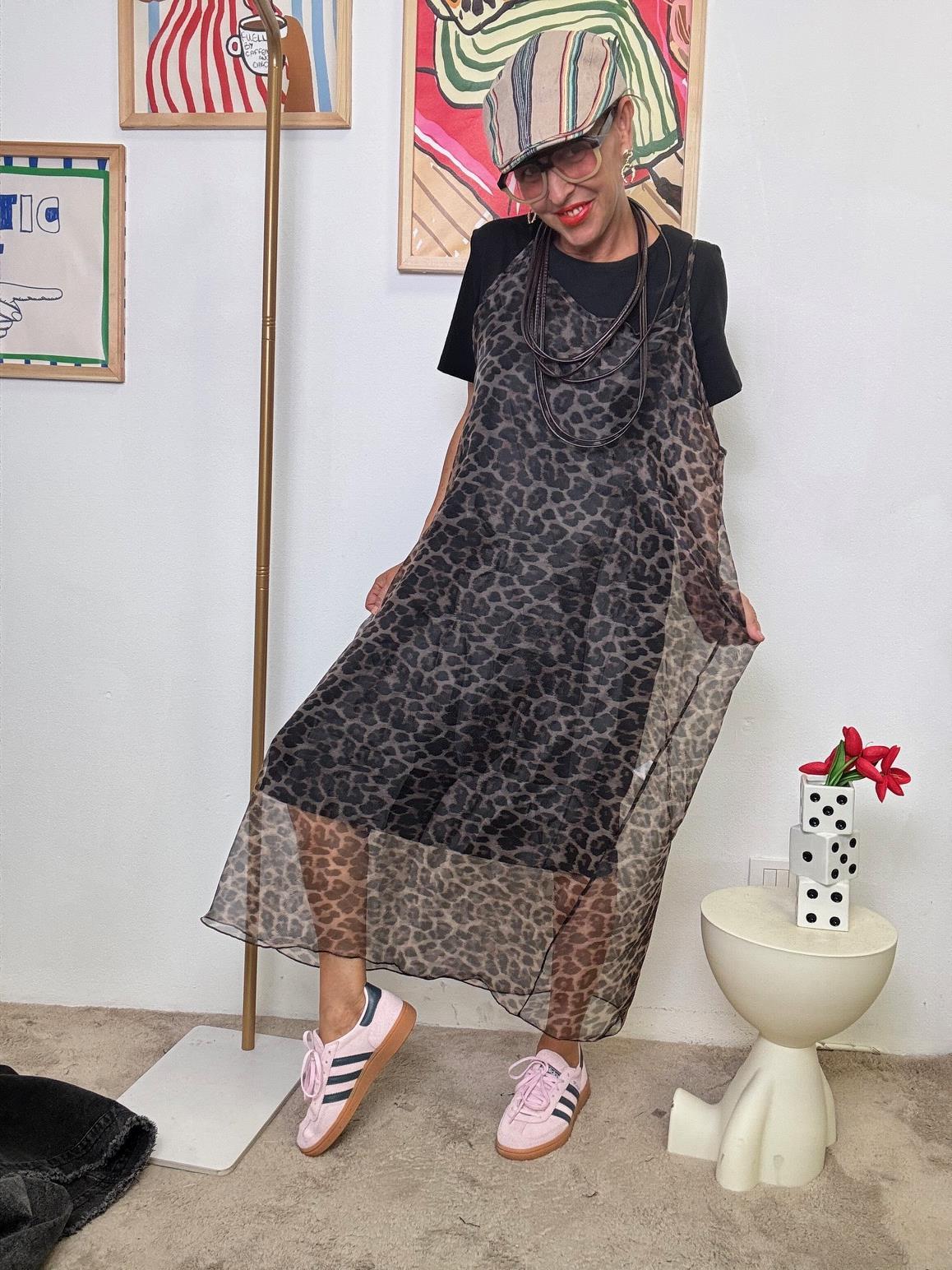 SUSY STAR - Look "Urban Jungle"  Completo con Abito in Tulle Animalier, T-Shirt Nera e Collana Statement STS7275/ MORO SUSY STAR 