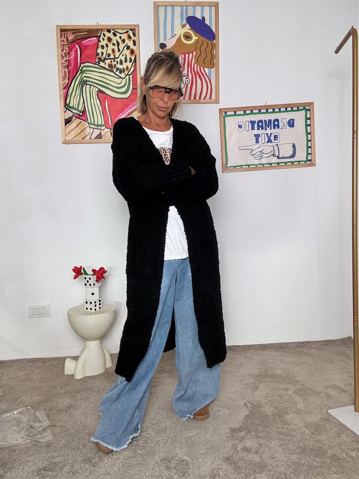 SUSY STAR - Cardigan lungo donna in bouclé nero  morbido, avvolgente e super chic STWK3018/ NERO SUSY STAR 