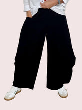FEMALE - Pantalone Easy Flow 6550/ NERO FEMALE 