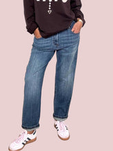 DEJA VU- Jeans donna relaxed fit a gamba dritta  stile casual e versatile A25LH206/ JEANS DEJA VU 