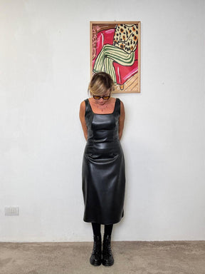 FEMALE - Abito midi in ecopelle con spalline larghe HP7806SYP/ NERO FEMALE 