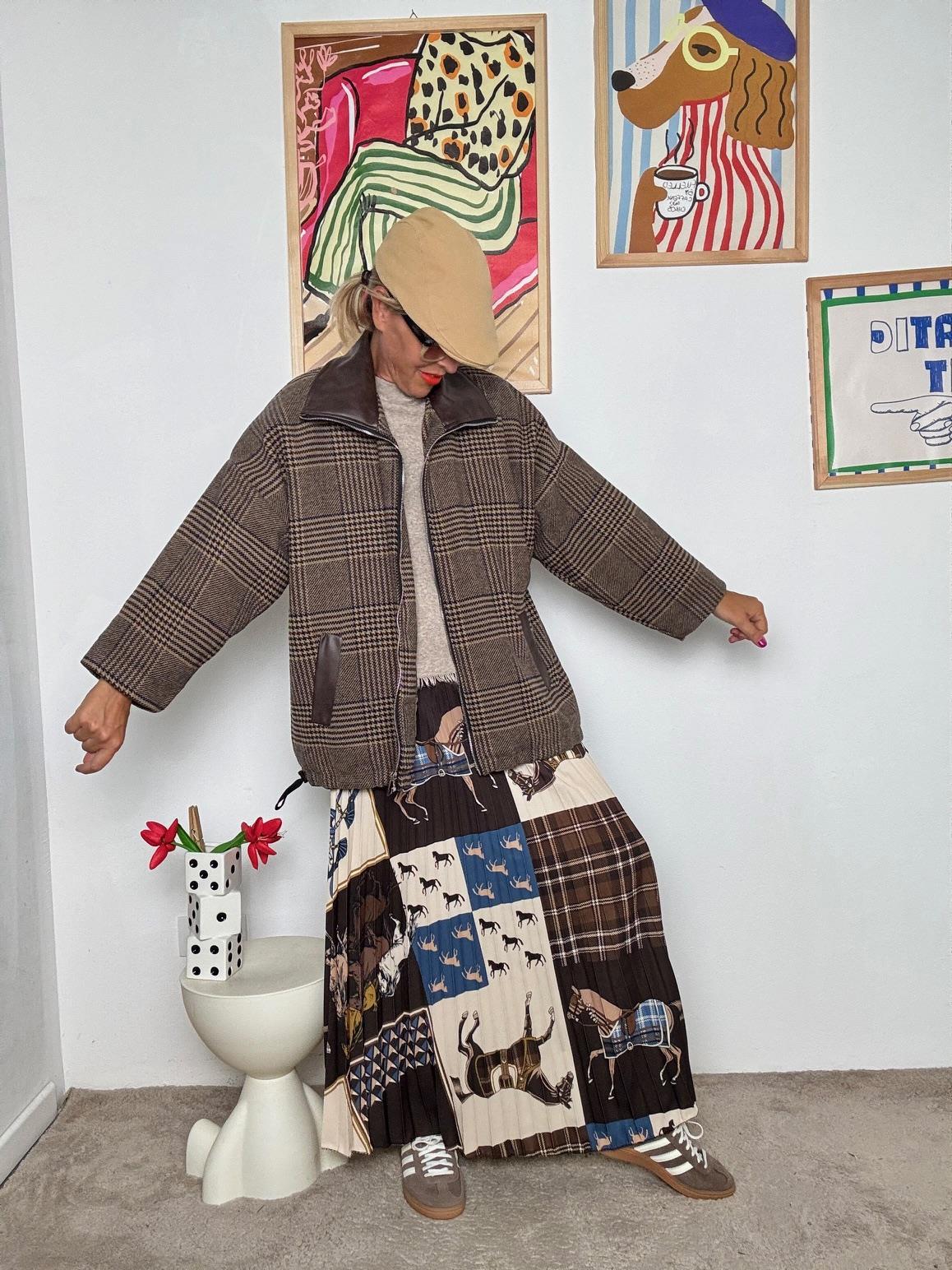 DEJA VU - Giacca Oversize Donna a Quadri Marrone  Stile Casual Chic e Intramontabile A25AP601/ CHECK DEJA VU 