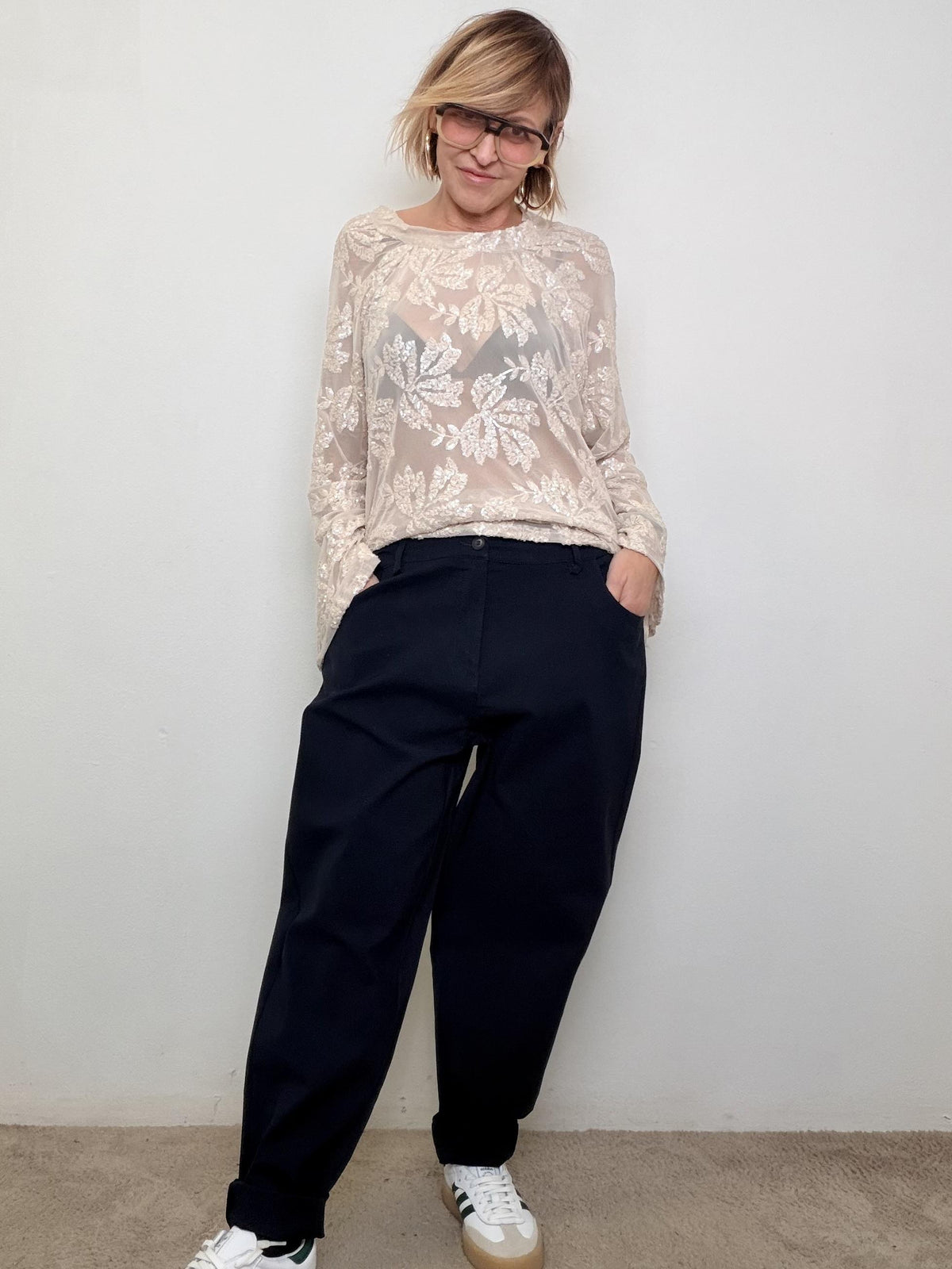 DEJA VU-  Pantaloni in bengalina  comfort, stile e versatilità in un solo capo nero A25UN203/ BLU DEJA VU 