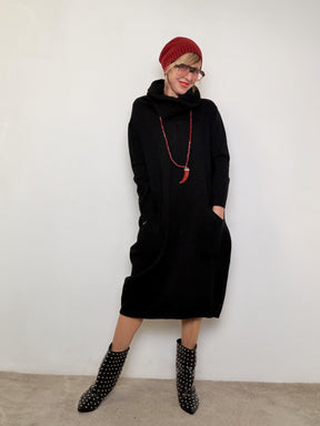 FEMALE - Abito Cocoon Cozy  Il vestito che coccola con tasche! 8088 / NERO FEMALE 