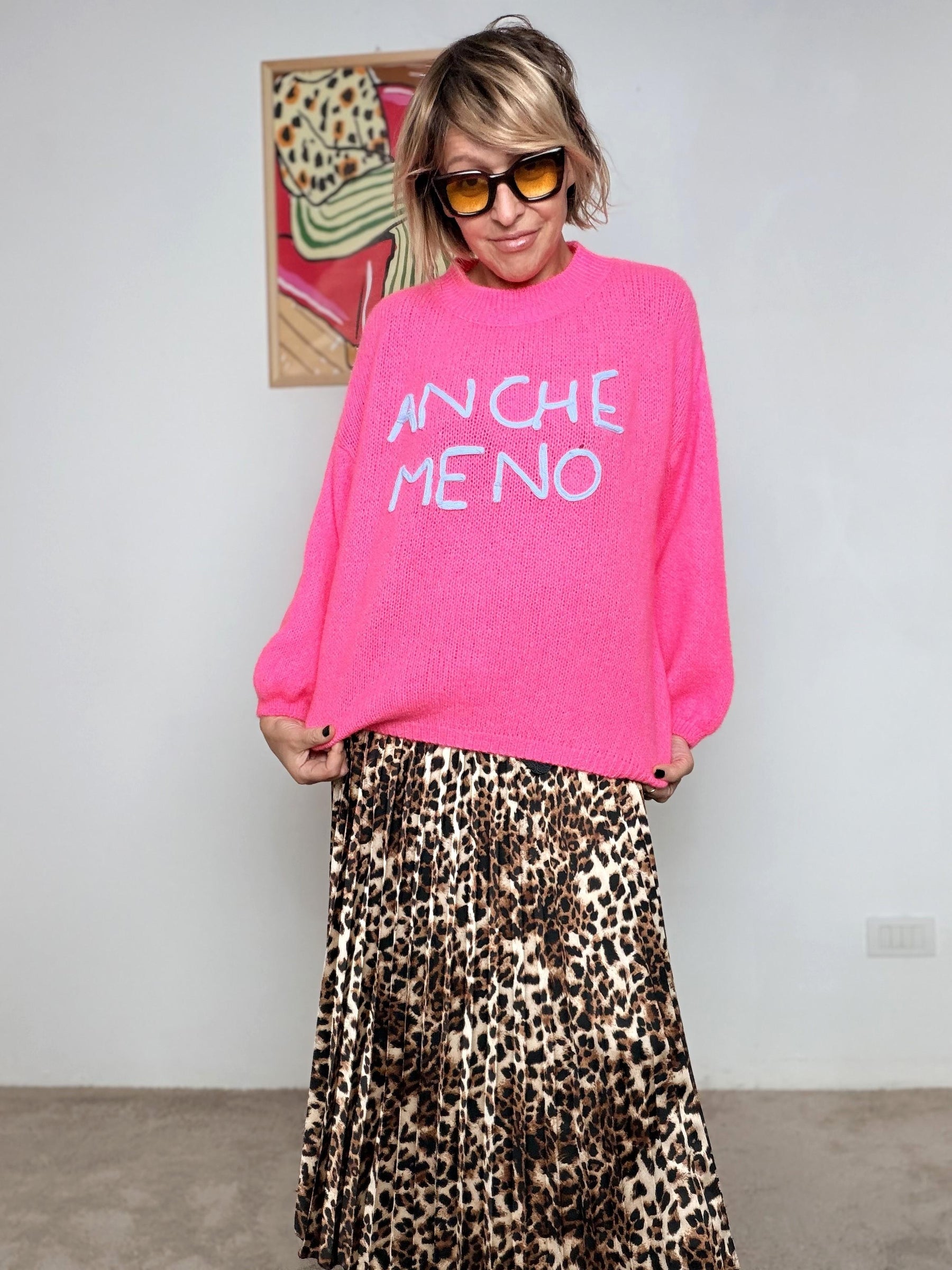 FEMALE - Maglia over con scritta ANCHE MENO FUXIA A3019/ FUXIA FEMALE 