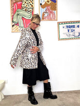 DEJA VU - Giacca leopardata con paillettes  stile glamour e grintoso A25RU602/ PAILETTES DEJA VU 