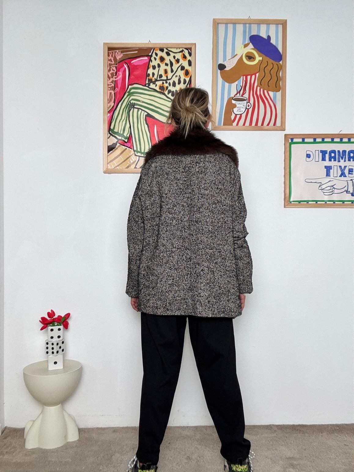 SUSY STAR -Giacca spigata con collo in pelliccia removibile: eleganza e versatilità STS515144/ NERO SUSY STAR 