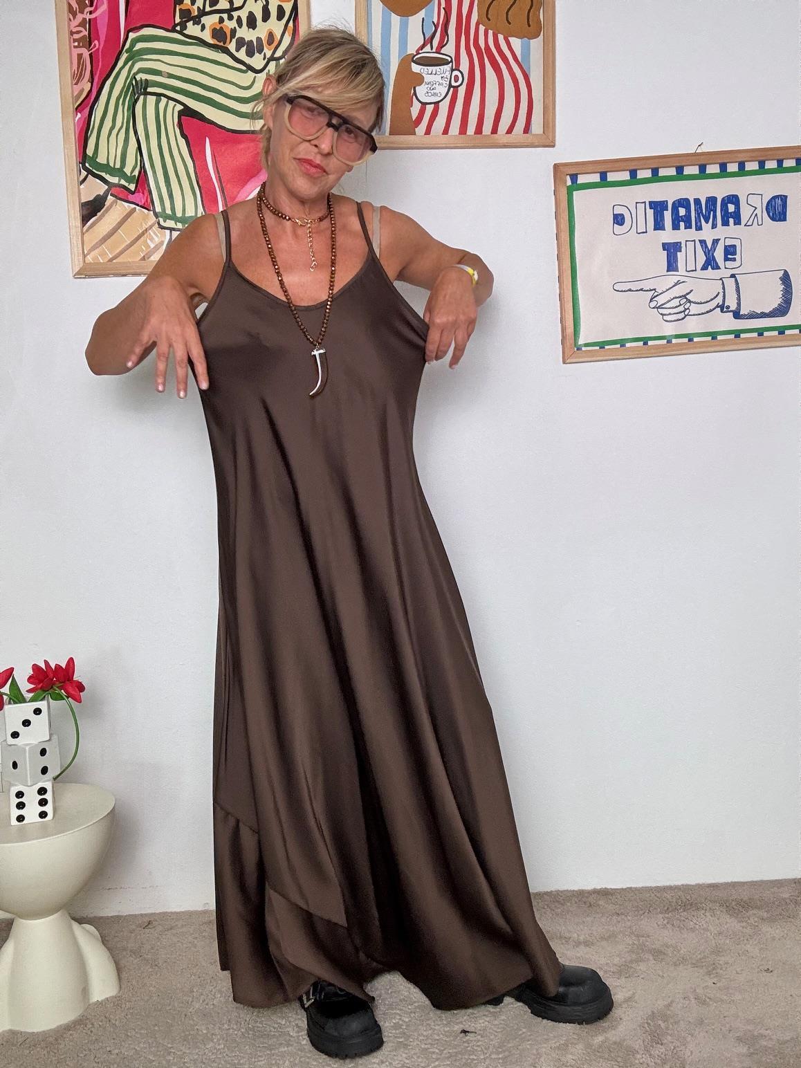 FEMALE - Abito lungo   romanticismo ribelle moro 13133BC+P/ MORO FEMALE 