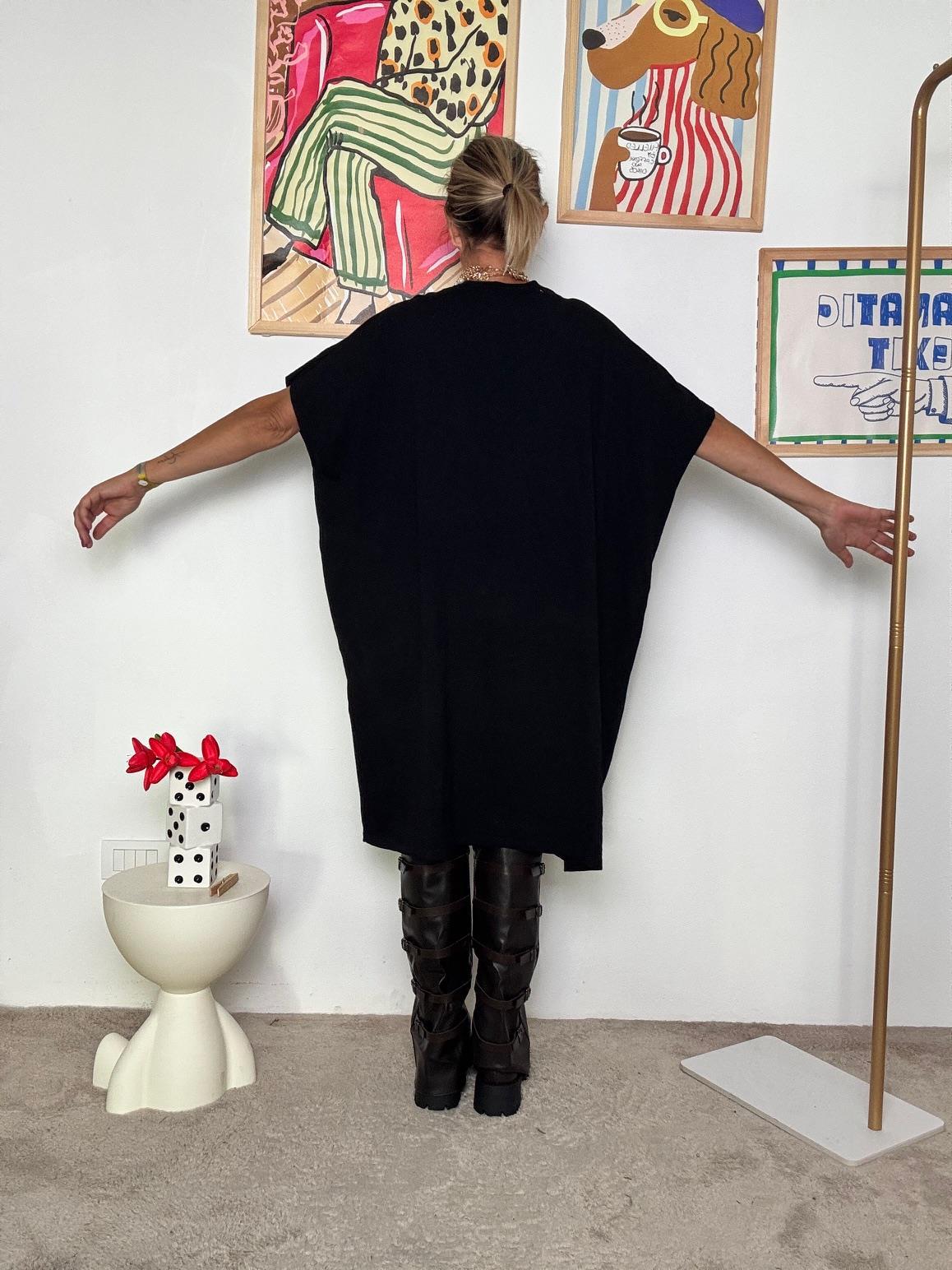 FEMALE -Abito Oversize nero Donna  Casual Chic, Comodo e Versatile ZM13202/ NERO FEMALE 