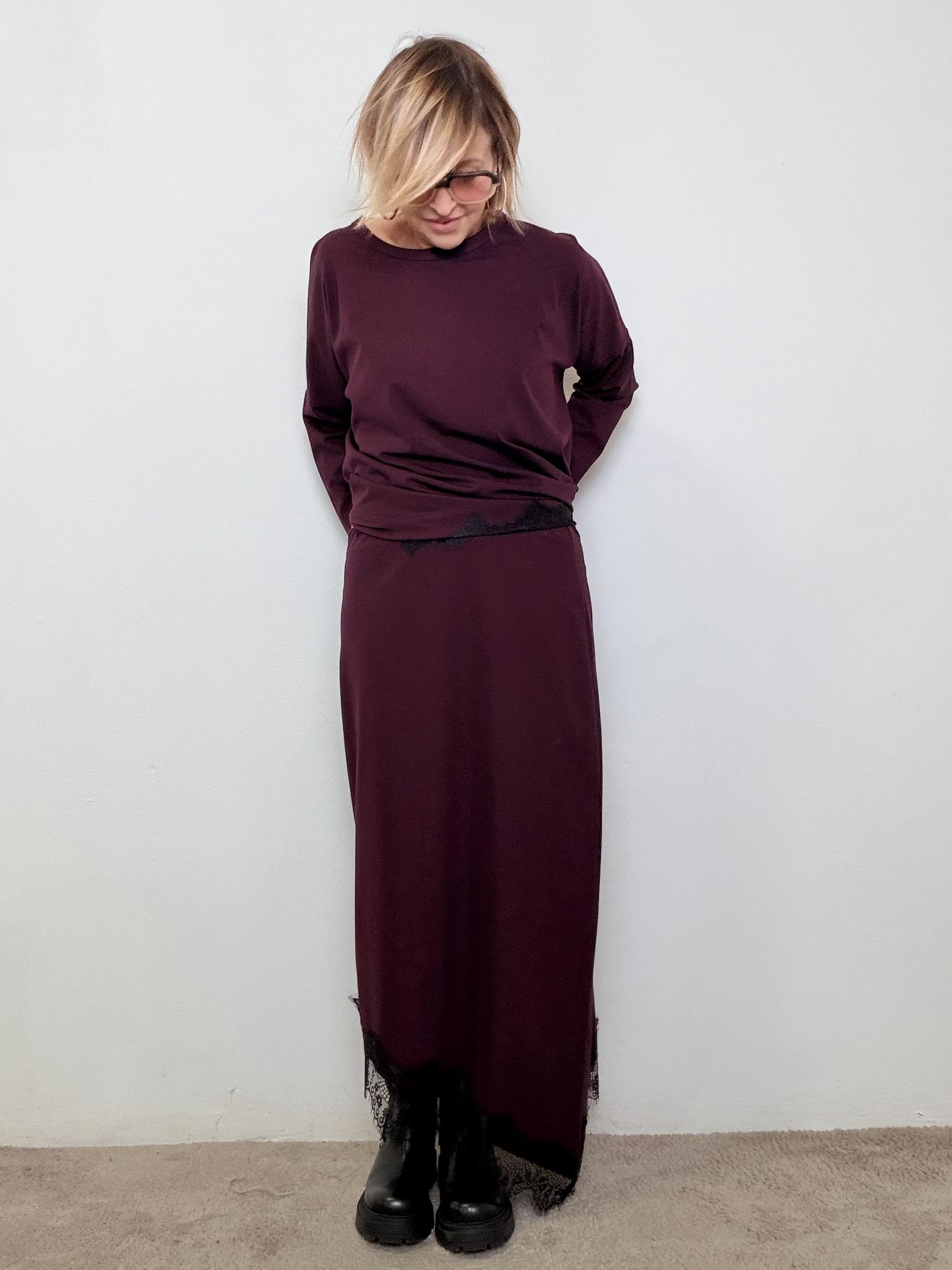 DEJA VU - Gonna lunga in punto Milano con bordo in pizzo vino A25FL301/ VINO DEJA VU 