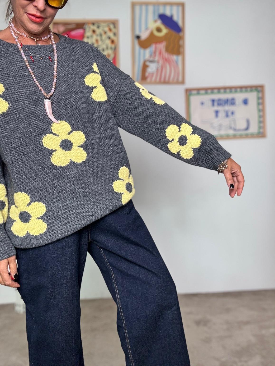 DEJA VU - Maglia oversize con maxi fiori grigia A25SS408/ GRIGIA DEJA VU 