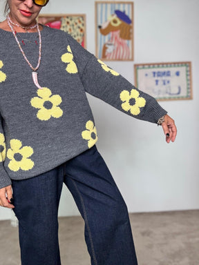 DEJA VU - Maglia oversize con maxi fiori grigia A25SS408/ GRIGIA DEJA VU 