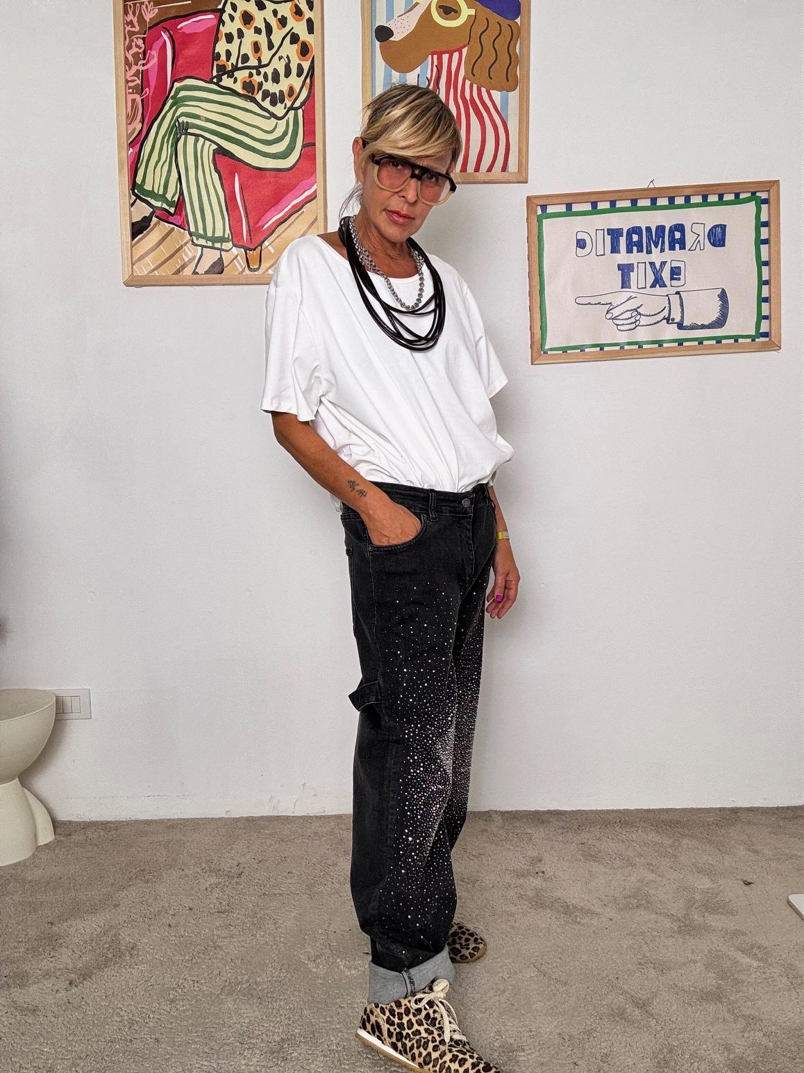 SUSY STAR - Jeans neri donna con strass  denim brillante e grintoso<BR/><BR/> ST3030/ NERO SUSY STAR 