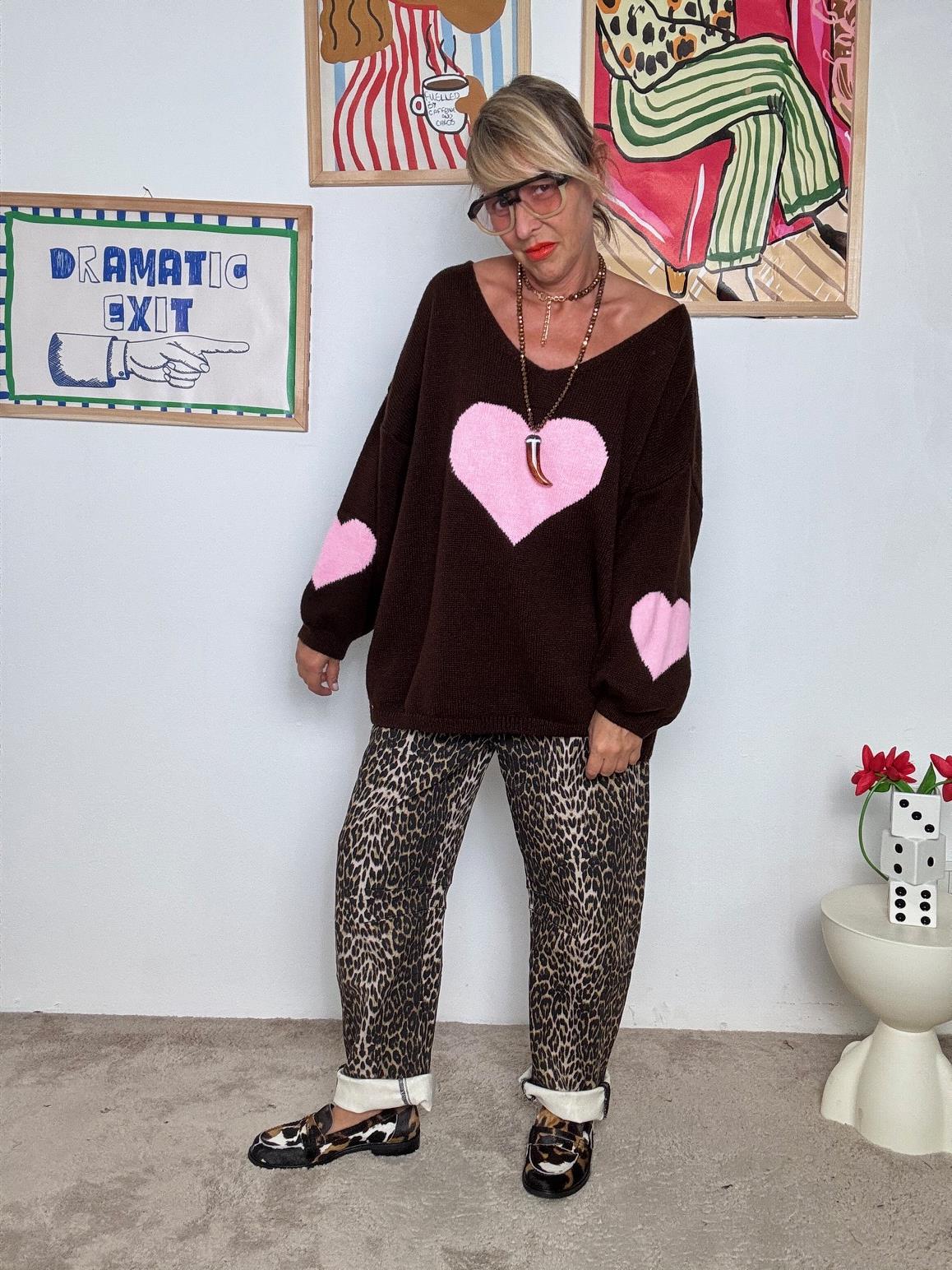FEMALE - Maglia Oversize con Cuore  Coccola di Stile per Giornate da Amare MARRONE CM1387/ MARRONE FEMALE 