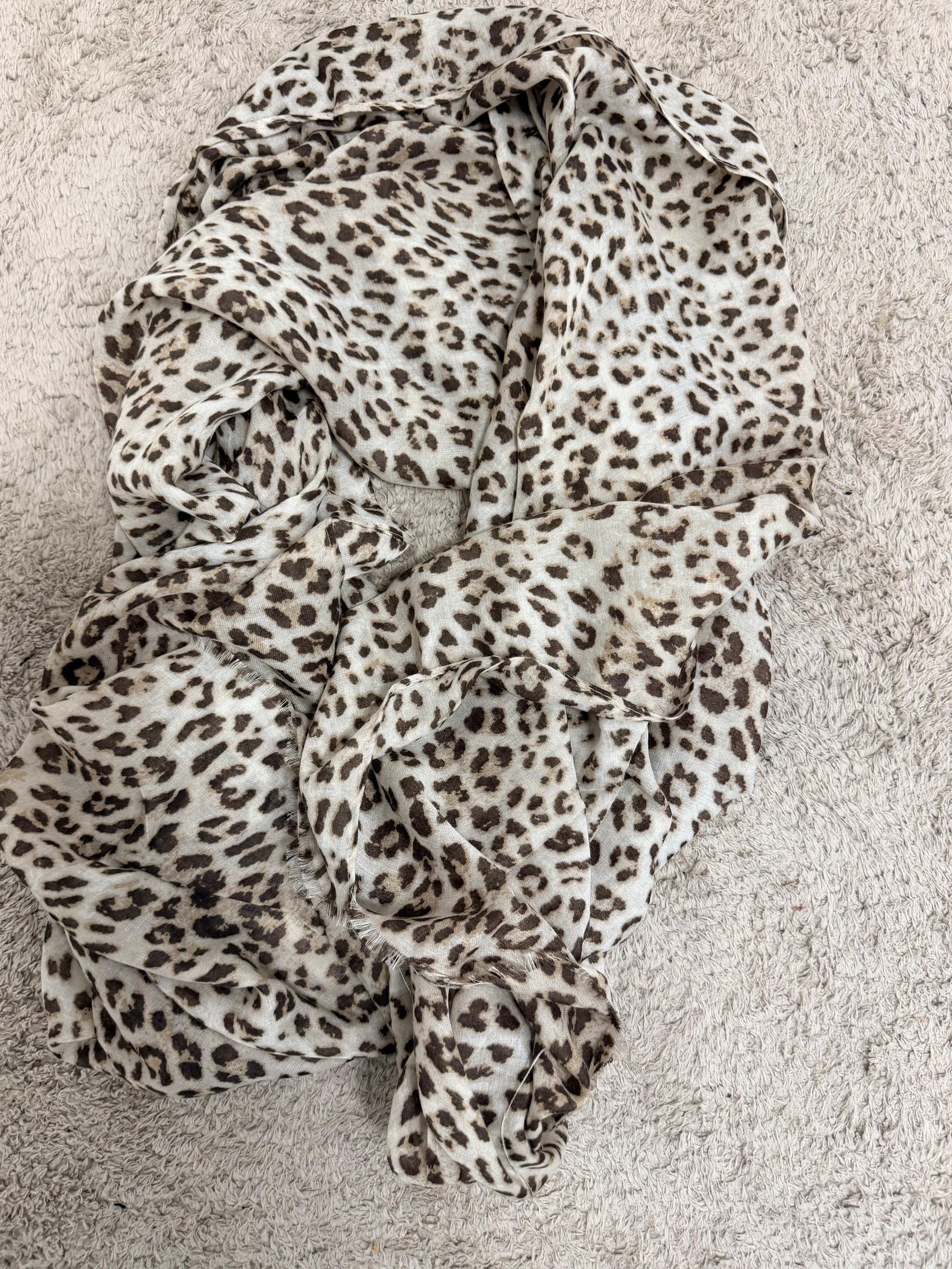 DEJA VU - Foulard Animalier Soft Beige A25ZM901/ FANTASIA DEJA VU 