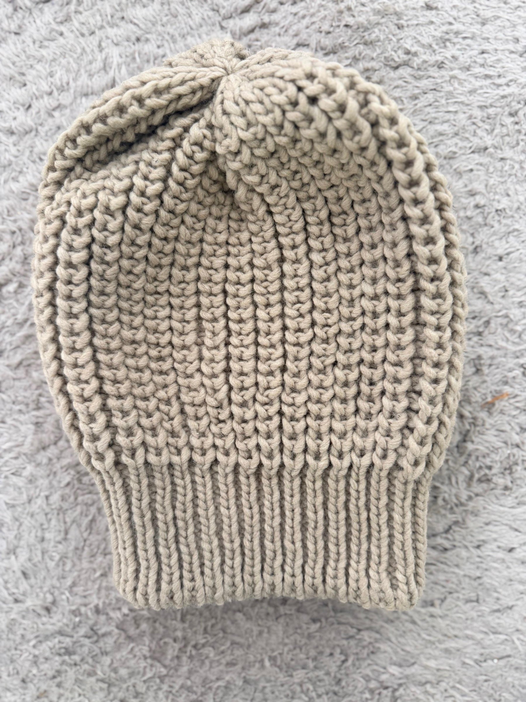 DEJA VU - CAPPELLO IN MAGLIA TAUPE A24MA903/ TAUPE DEJA VU 