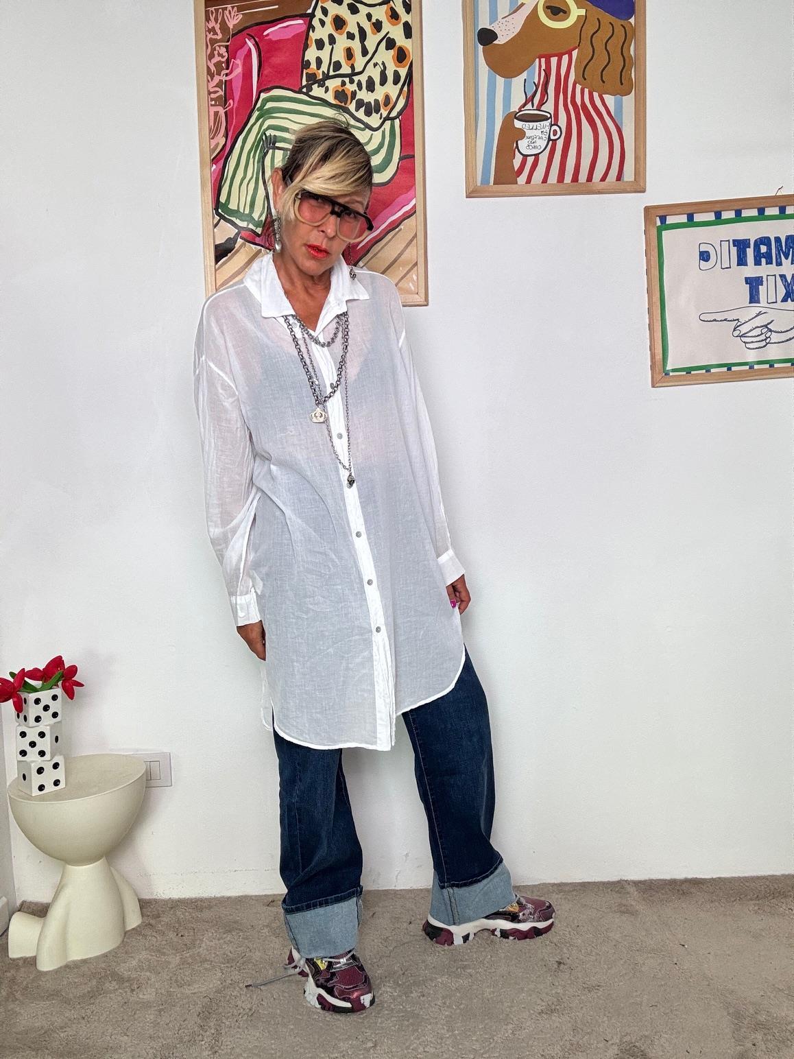 SUSY STAR - Camicia oversize bianca lunga  stile minimal chic STLS1678/ LATTE SUSY STAR 