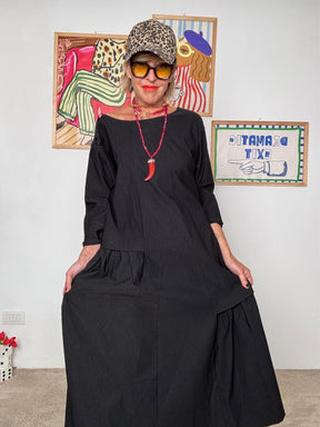 DEJA VU - Abito over in bengalina  con pieghe  Minimal chic con tanto carattere A25SG706/ NERO DEJA VU 