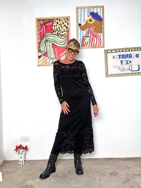 FEMALE - Abito lungo in pizzo elegante e seducente A6993-W6/ NERO FEMALE 