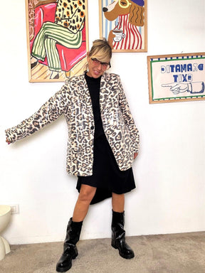DEJA VU - Giacca leopardata con paillettes  stile glamour e grintoso A25RU602/ PAILETTES DEJA VU 