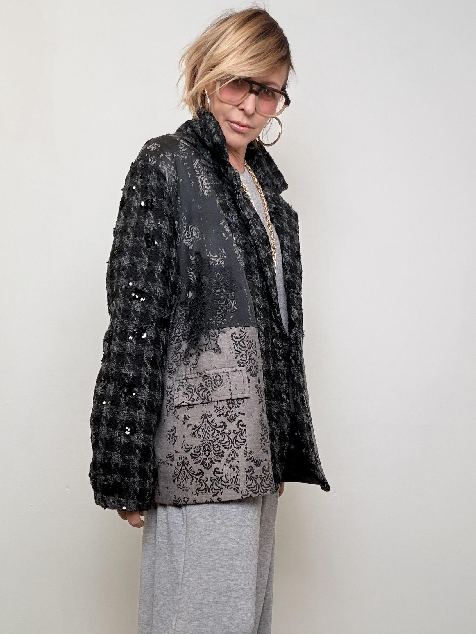 DEJA VU - Giacca Patch Mix  Ricami, luminosità e carattere senza sforzo A25DL620/ NERO DEJA VU 