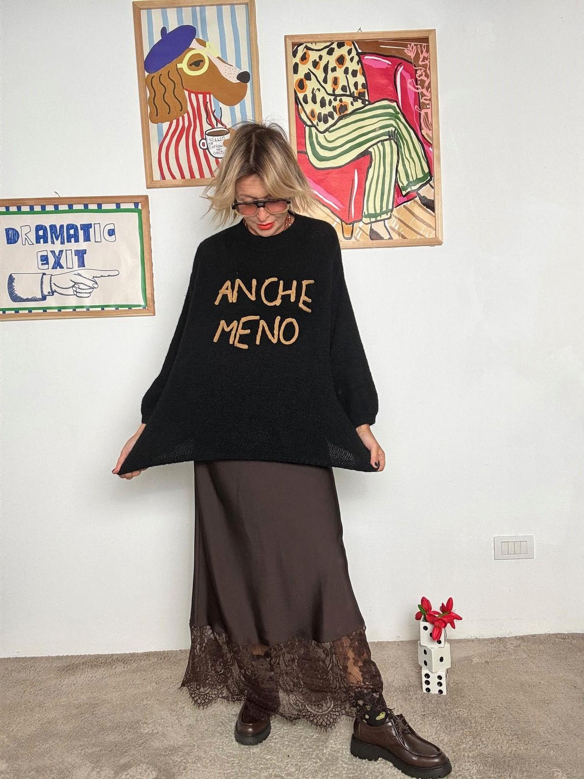 FEMALE - Maglia over con scritta ANCHE MENO nero A3019/ NERO FEMALE 