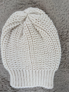 DEJA VU - CAPPELLO IN MAGLIA PANNA A24MA903/ PANNA DEJA VU 