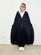 FEMALE - Cappotto leggero Bubble 9258/ NERO FEMALE 