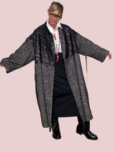 SUSY STAR - Cappotto oversize grigio con dettagli in paillettes nere STSS2859/ NERO SUSY STAR 