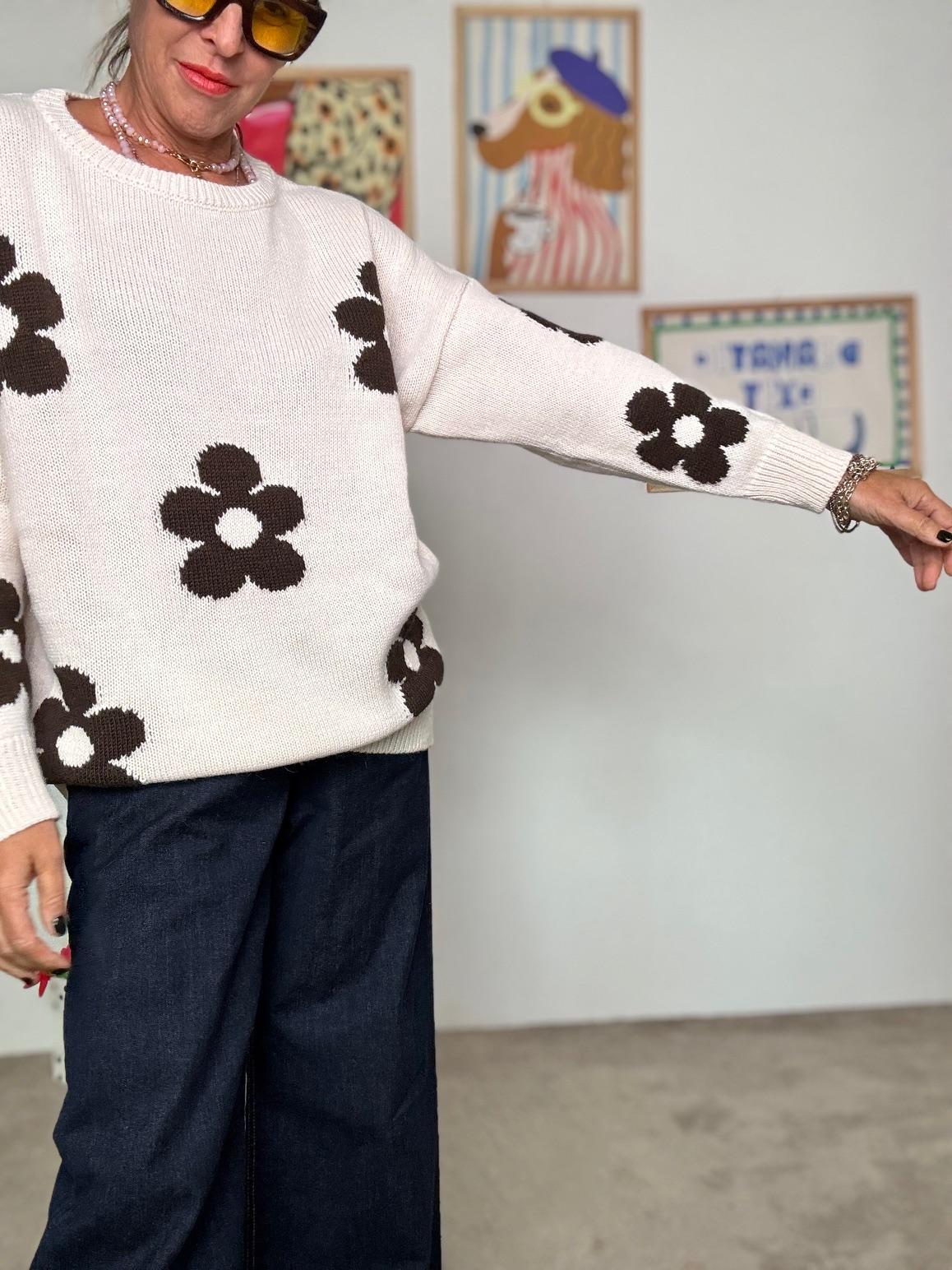 DEJA VU - Maglia oversize con maxi fiori panna A25SS408/ PANNA DEJA VU 